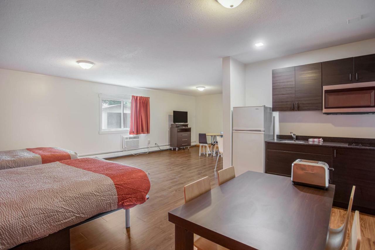 Motel Bo-Camrose, Ab מראה חיצוני תמונה